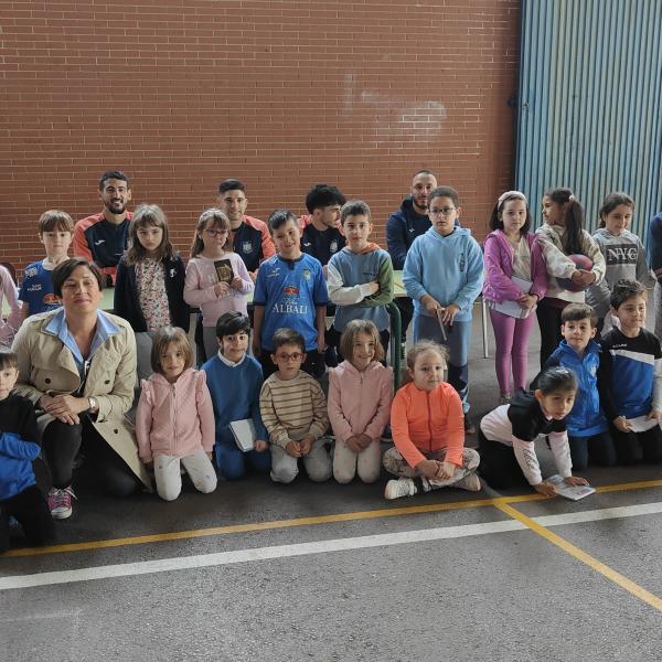 NOTICIA| EL VIA ALBALI VALDEPEAS, CON EL CEIP MAESTRO JUAN ALCAIDE