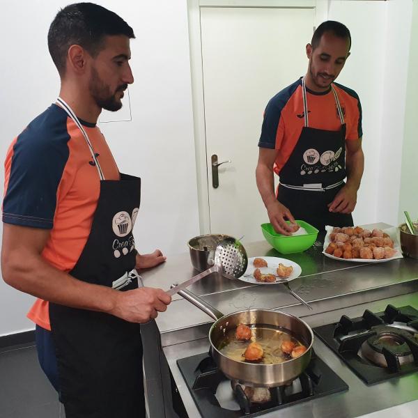 NOTICIA| EL VIA ALBALI VALDEPEAS MOSTR SUS DOTES CULINARIAS EN CREATUSABOR